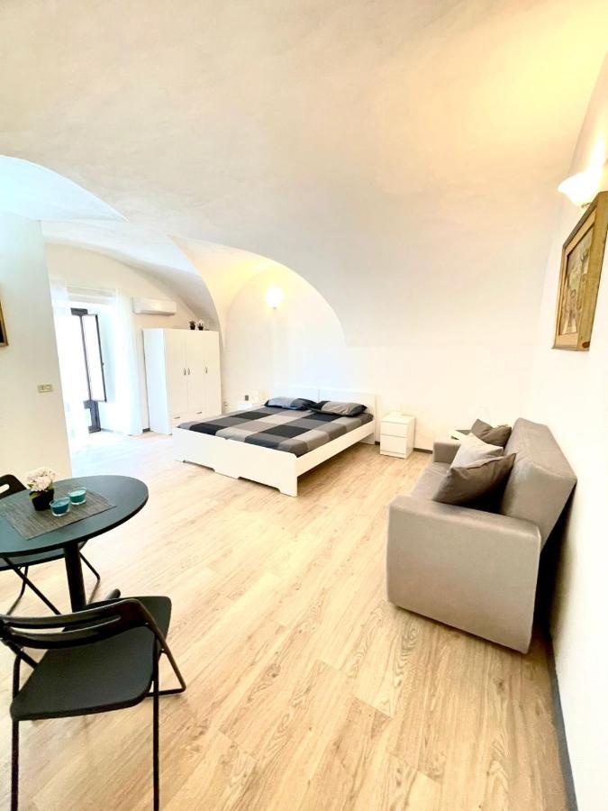 Gesuiti Rooms คาตาเนีย ภายนอก รูปภาพ