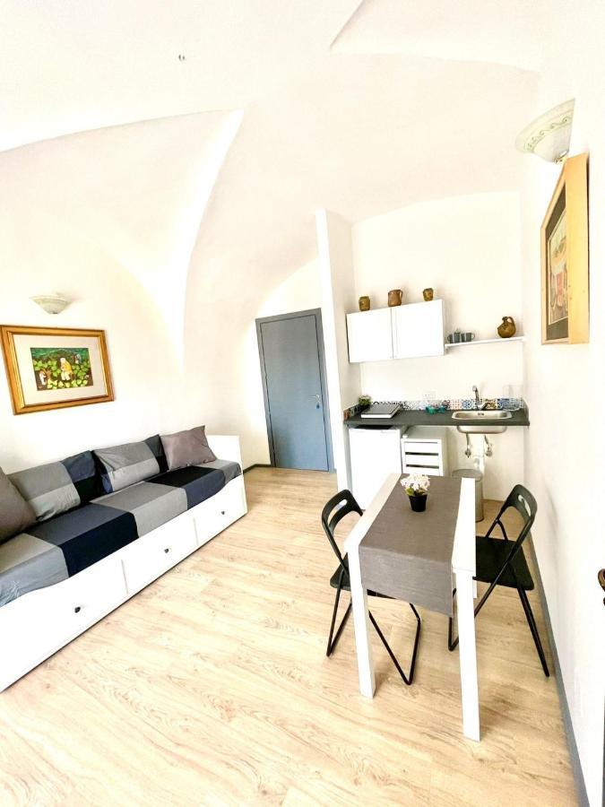 Gesuiti Rooms คาตาเนีย ภายนอก รูปภาพ
